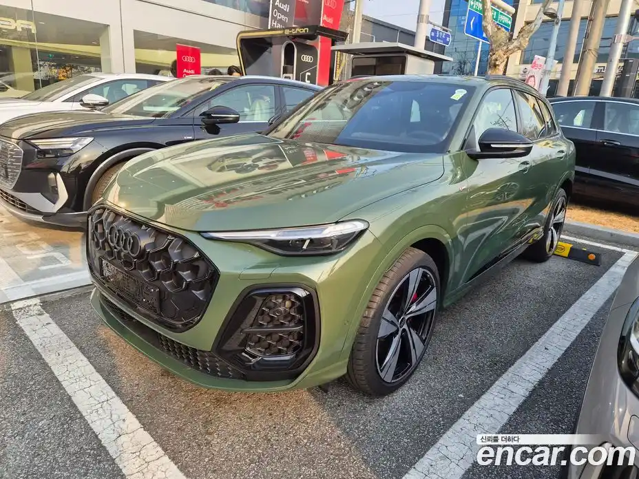 Audi Q5 2025 2.0 Автомат в Москве № 625819, фото 3