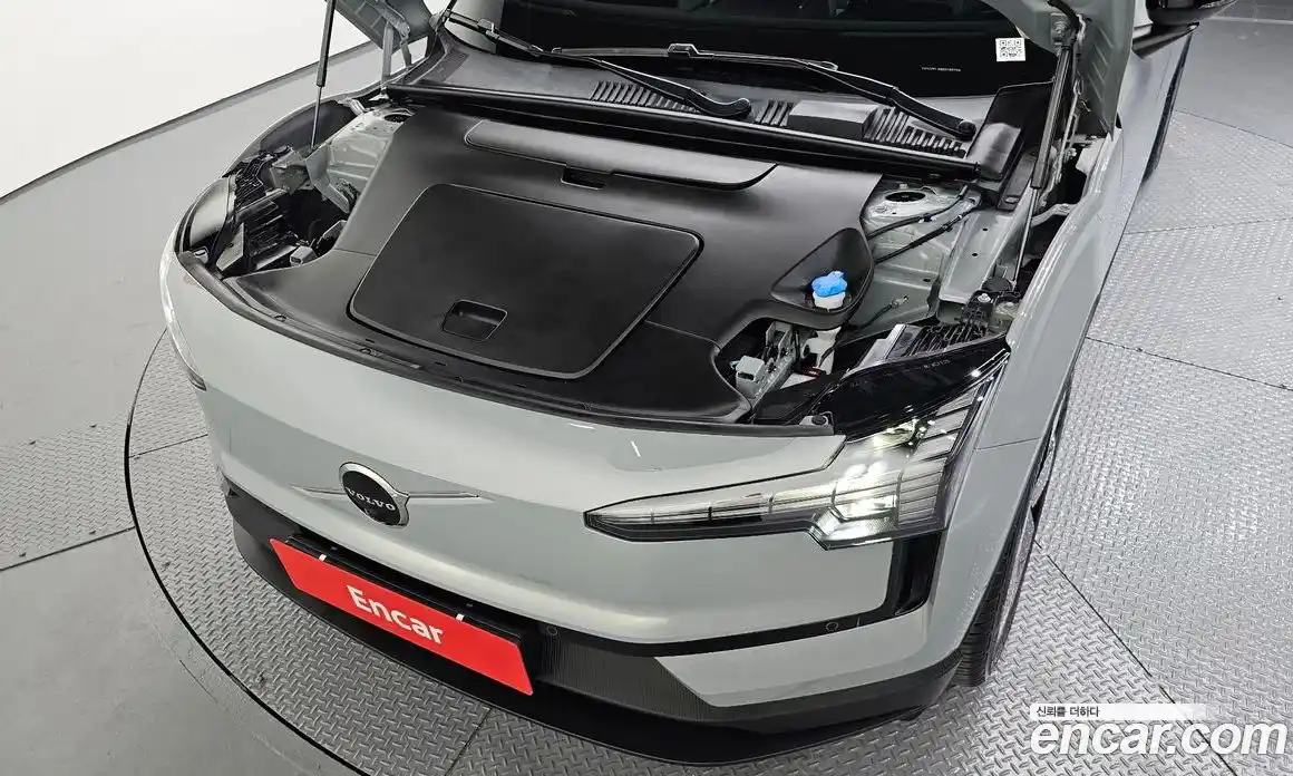 Volvo EX30 2025 0.2 Автомат в Москве № 626135, фото 6