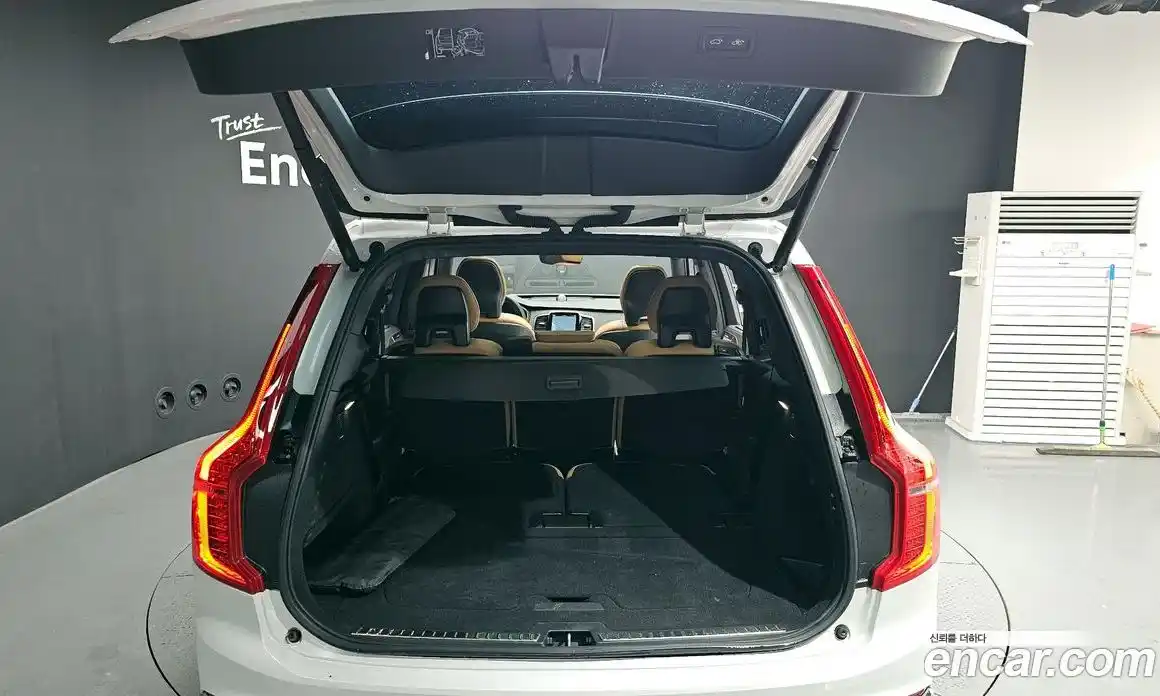 Volvo XC90 2024 2.0 Автомат в Москве № 626194, фото 19