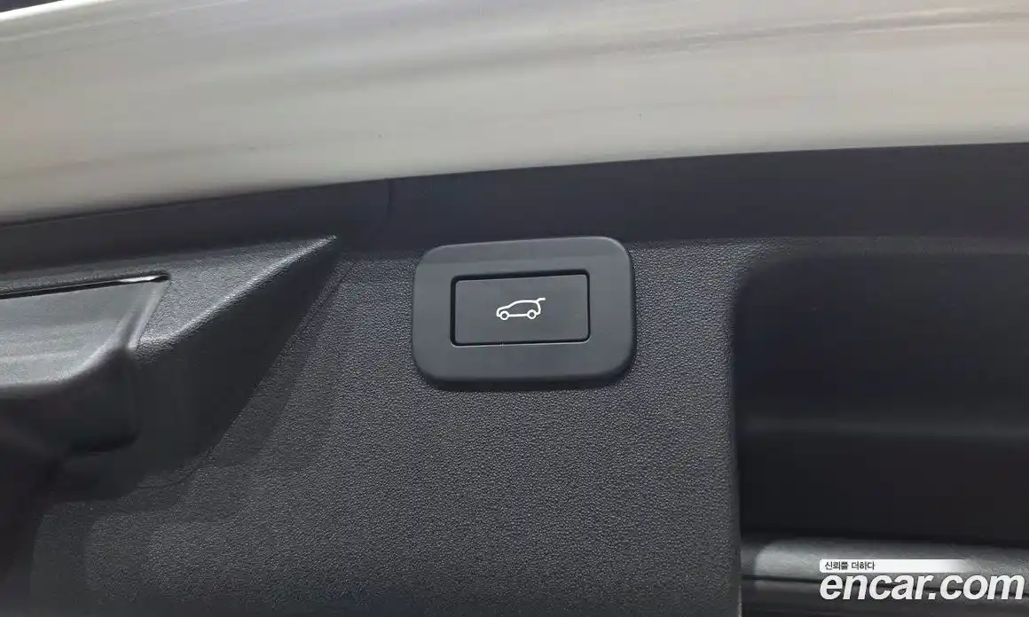 Land Rover Discovery Sport 2025 2.0 Автомат в Москве № 627289, фото 18