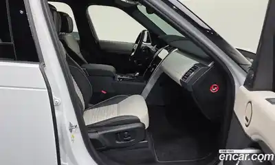 Land Rover Discovery 2024 3.0 Автомат в Москве № 627306, миниатюра 4