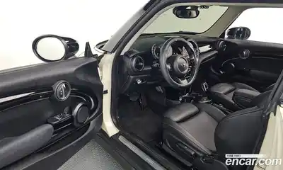 Mini Cooper 2022 1.5 Автомат в Москве № 627802, миниатюра 11