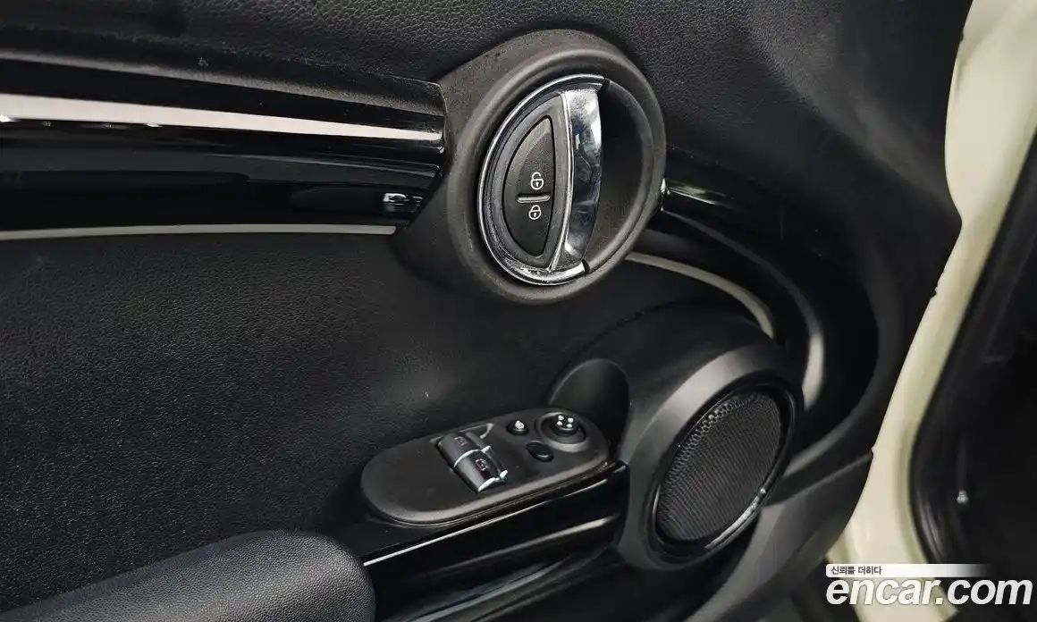 Mini Cooper 2022 1.5 Автомат в Москве № 627802, фото 18