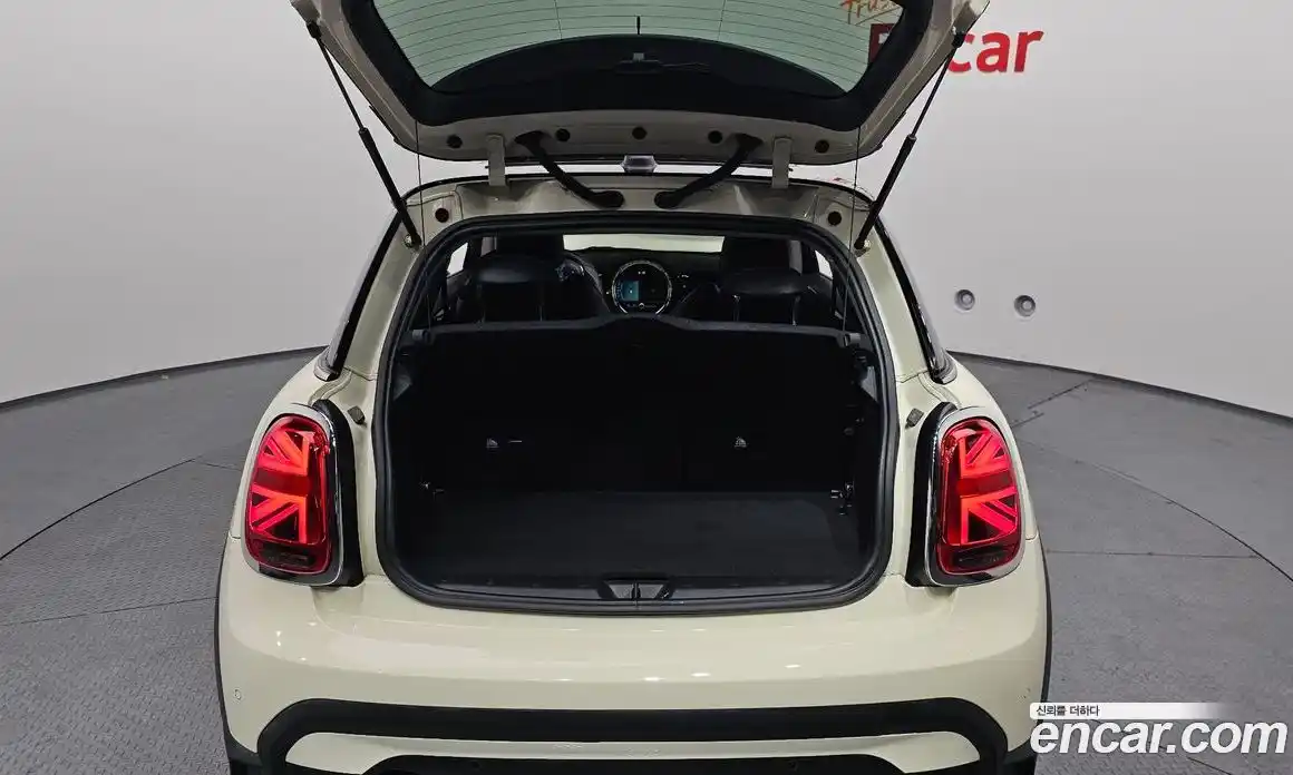 Mini Cooper 2022 1.5 Автомат в Москве № 627802, фото 20