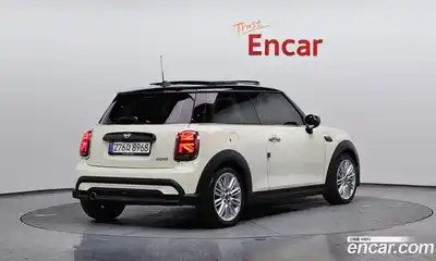 Mini Cooper 2022 1.5 Автомат в Москве № 627802, миниатюра 2