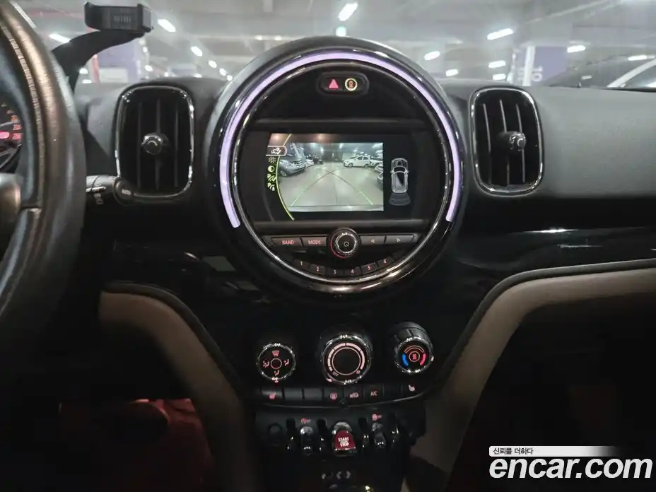 Mini Countryman 2018 2.0 Автомат в Москве № 627967, фото 13