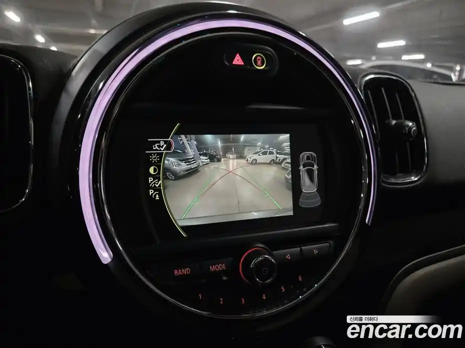 Mini Countryman 2018 2.0 Автомат в Москве № 627967, фото 15