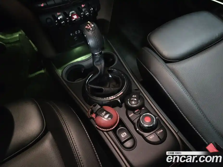 Mini Countryman 2018 2.0 Автомат в Москве № 627967, фото 9