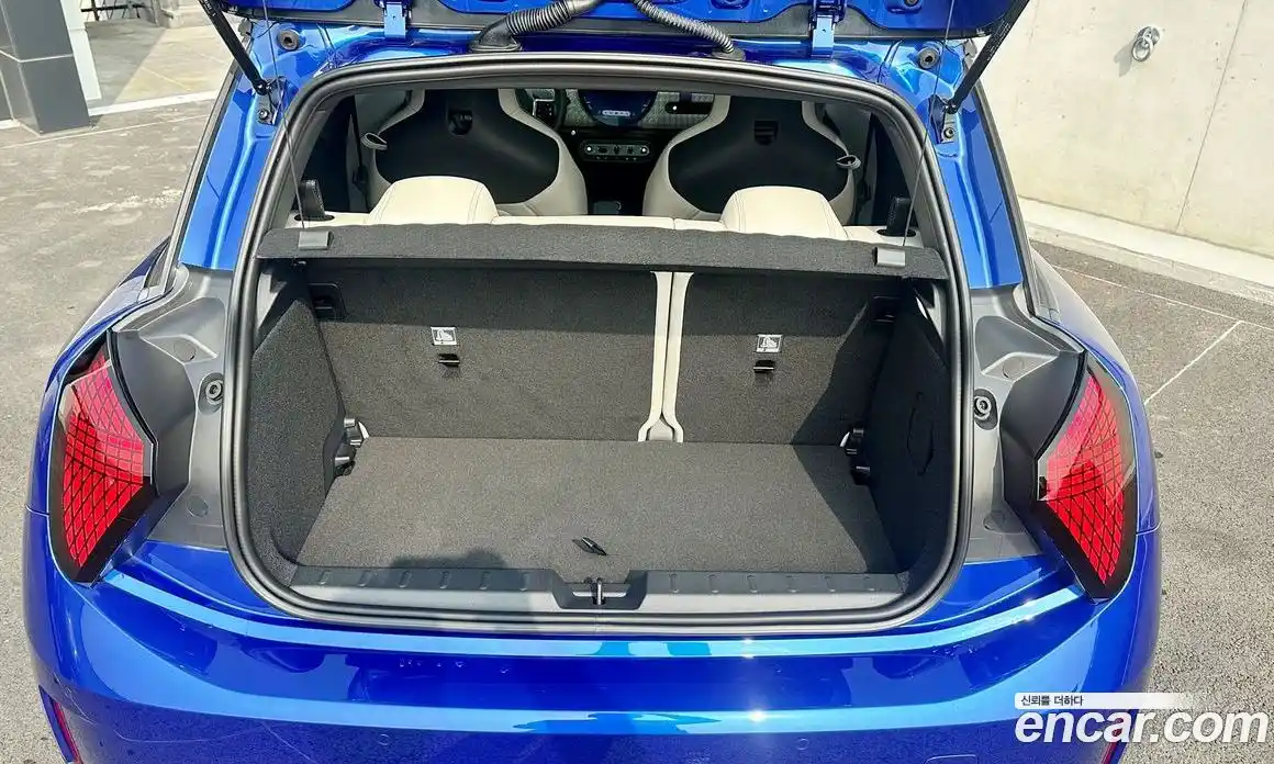 Mini Cooper 2024 Автомат в Москве № 628235, фото 13