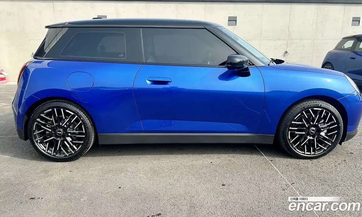 Mini Cooper 2024 Автомат в Москве № 628235, фото 14