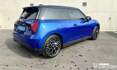 Mini Cooper 2024 Автомат в Москве № 628235, миниатюра 2