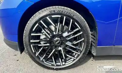 Mini Cooper 2024 Автомат в Москве № 628235, миниатюра 5