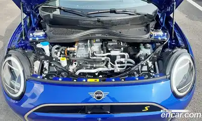 Mini Cooper 2024 Автомат в Москве № 628235, миниатюра 6