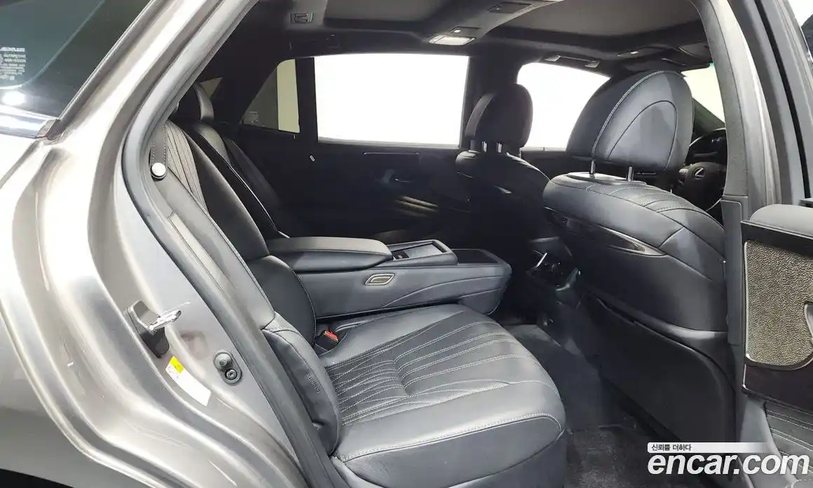 Lexus LS 2022 3.4 Автомат в Москве № 628517, фото 11