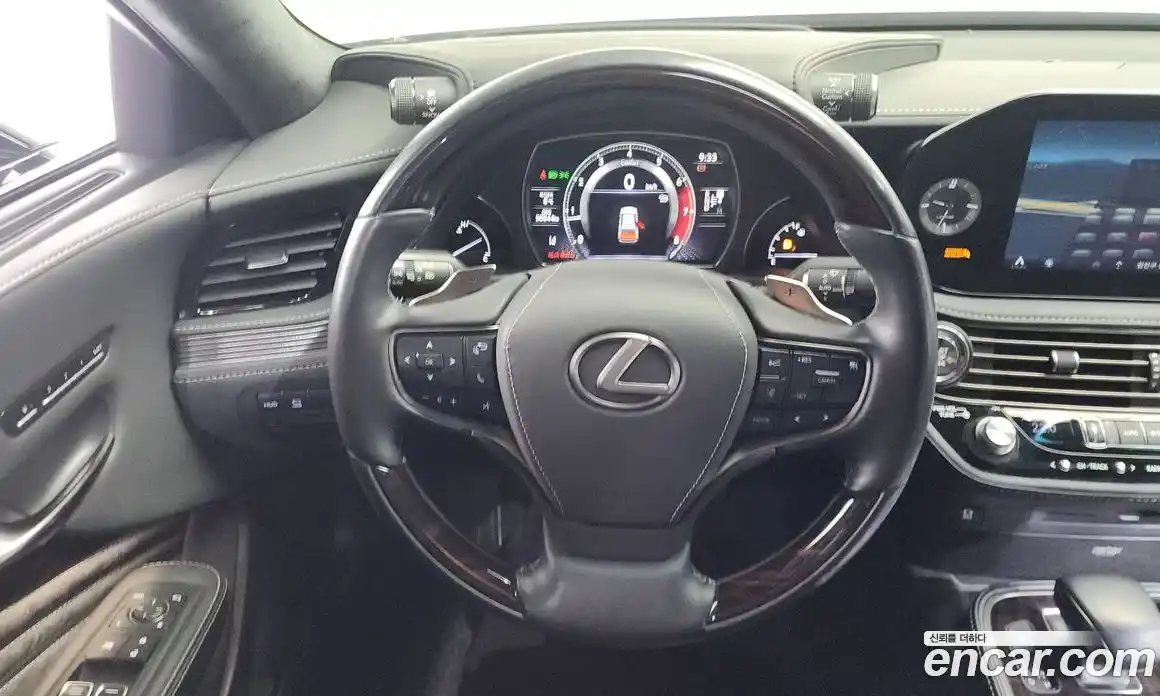 Lexus LS 2022 3.4 Автомат в Москве № 628517, фото 12