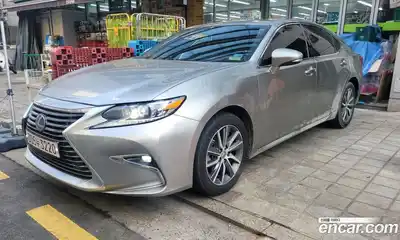 Lexus ES, 2017