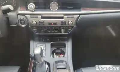 Lexus ES 2017 2.5 Автомат в Москве № 628783, миниатюра 6