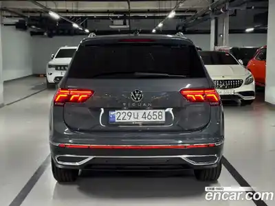Volkswagen Tiguan 2024 2.0 Автомат в Москве № 628841, миниатюра 4