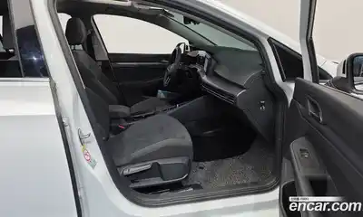 Volkswagen Golf 2022 2.0 Автомат в Москве № 628941, миниатюра 11