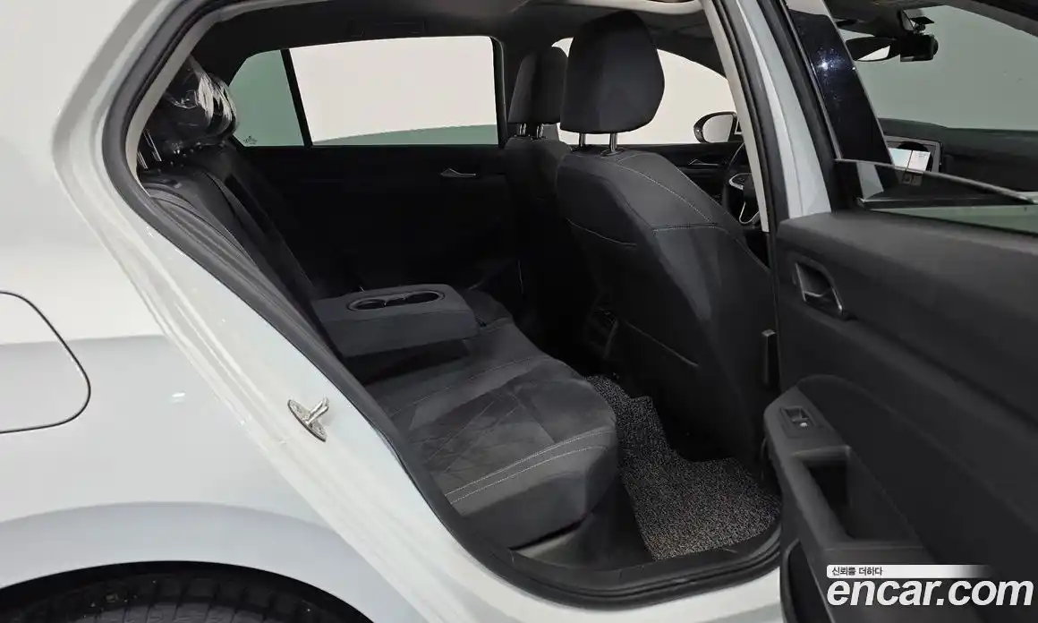 Volkswagen Golf 2022 2.0 Автомат в Москве № 628941, фото 12