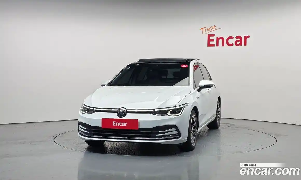 Volkswagen Golf 2022 2.0 Автомат в Москве № 628941, фото 3