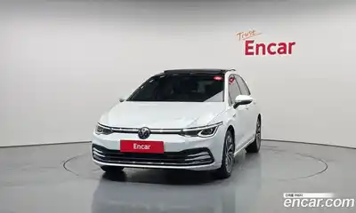 Volkswagen Golf 2022 2.0 Автомат в Москве № 628941, миниатюра 3