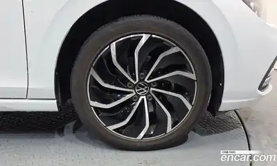 Volkswagen Golf 2022 2.0 Автомат в Москве № 628941, миниатюра 5