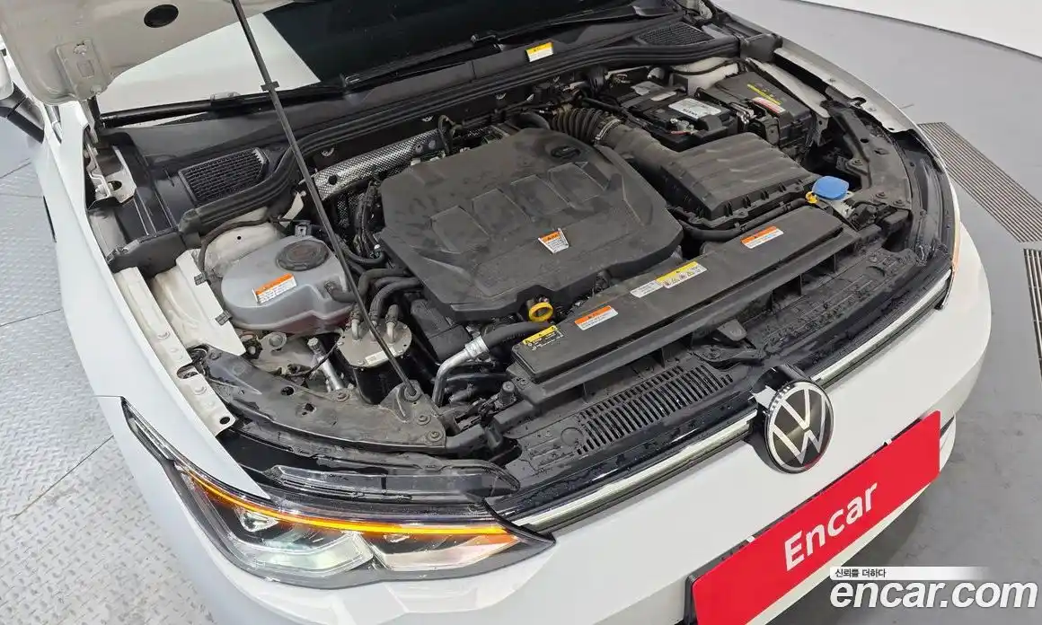 Volkswagen Golf 2022 2.0 Автомат в Москве № 628941, фото 6