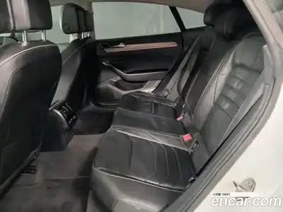 Volkswagen Arteon 2019 2.0 Автомат в Москве № 629112, миниатюра 7