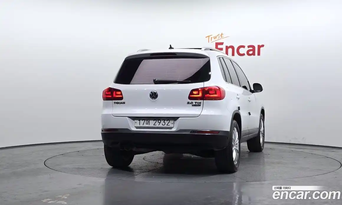 Volkswagen Tiguan 2016 2.0 Автомат в Москве № 629117, фото 4