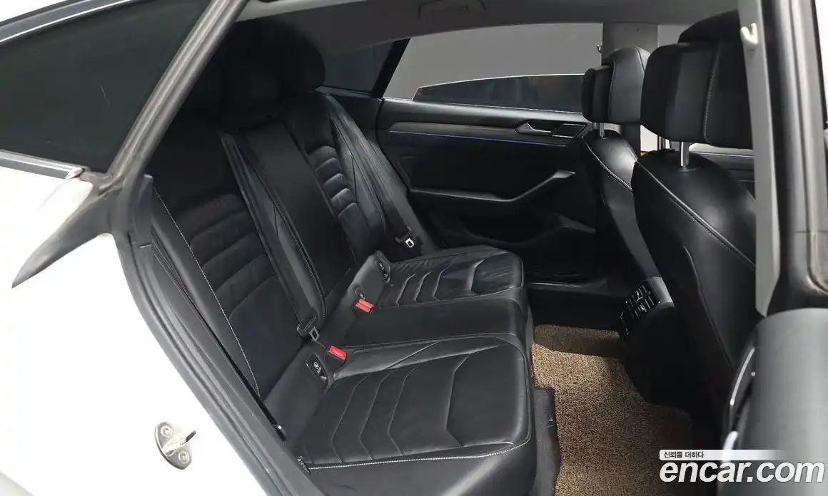 Volkswagen Arteon 2019 2.0 Автомат в Москве № 629149, фото 12