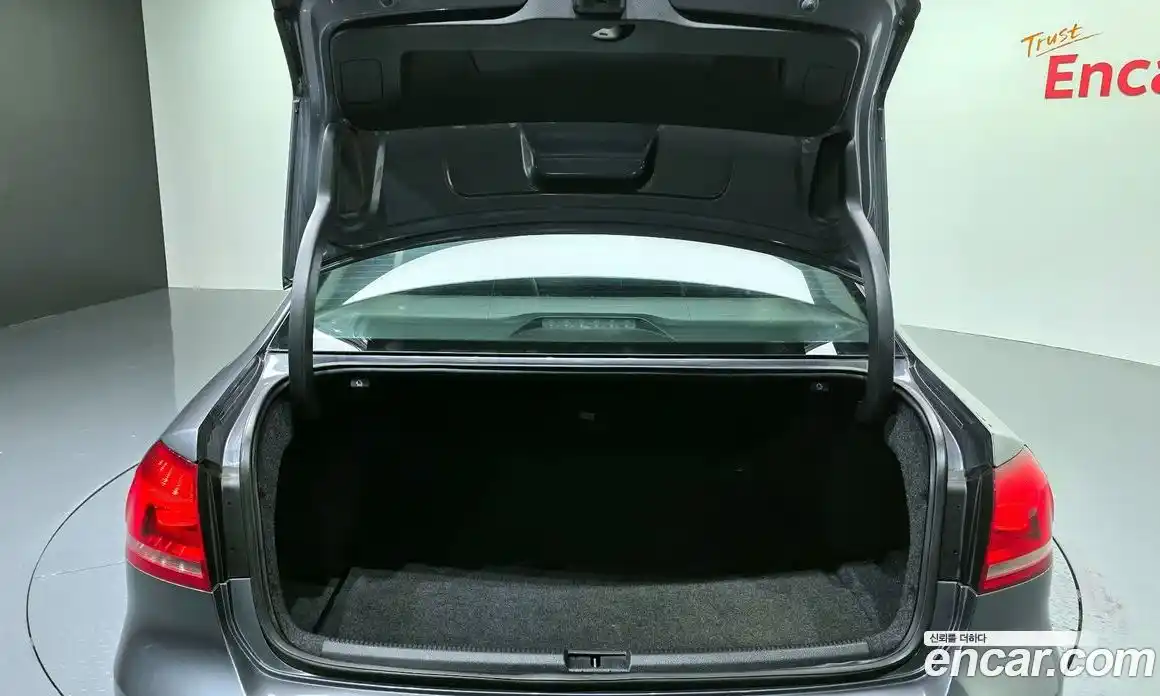 Volkswagen Passat 2015 2.0 Автомат в Москве № 629180, фото 20