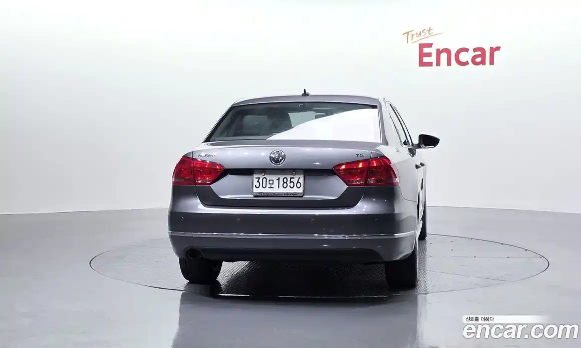 Volkswagen Passat 2015 2.0 Автомат в Москве № 629180, фото 4