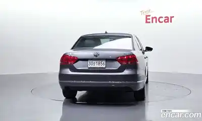 Volkswagen Passat 2015 2.0 Автомат в Москве № 629180, миниатюра 4