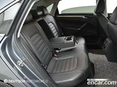 Volkswagen Passat 2018 2.0 Автомат в Москве № 629299, миниатюра 12