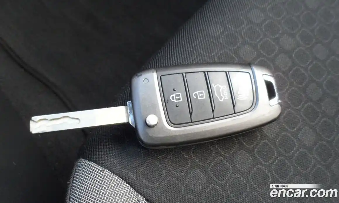 Hyundai Kona 2019 1.6 Автомат в Москве № 123683, фото 17