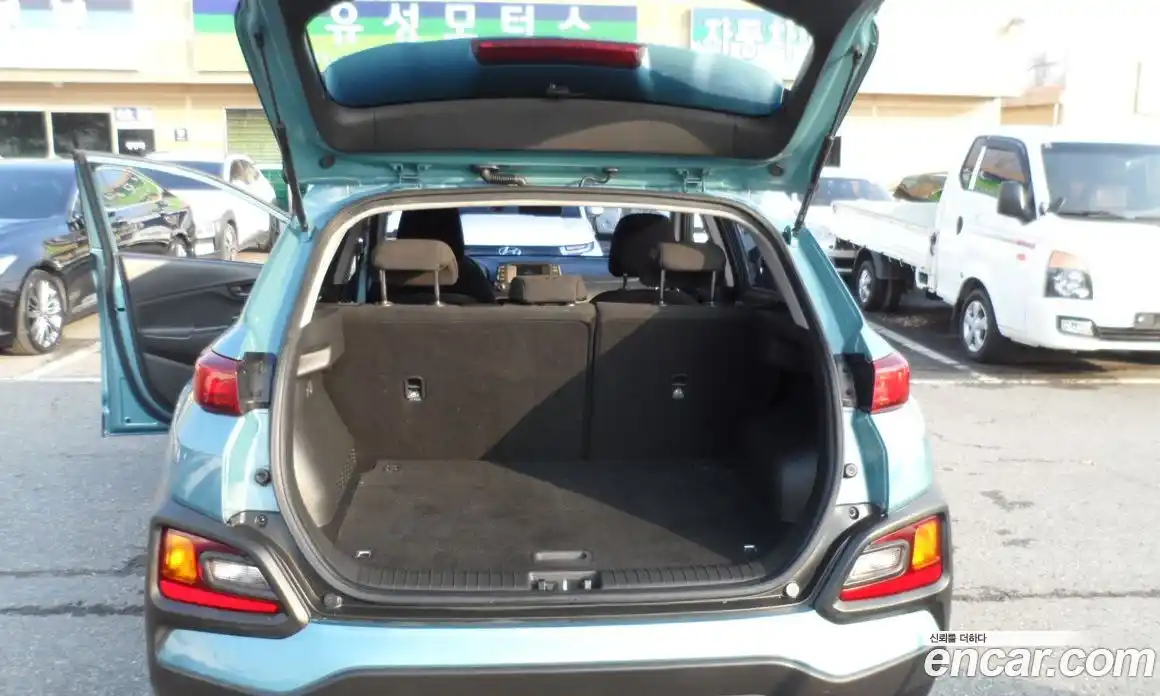 Hyundai Kona 2019 1.6 Автомат в Москве № 123683, фото 18