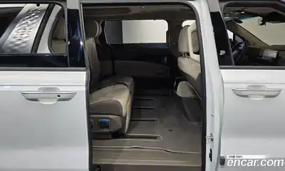 Kia Canival 2024 2.2 Автомат в Москве № 124048, миниатюра 12