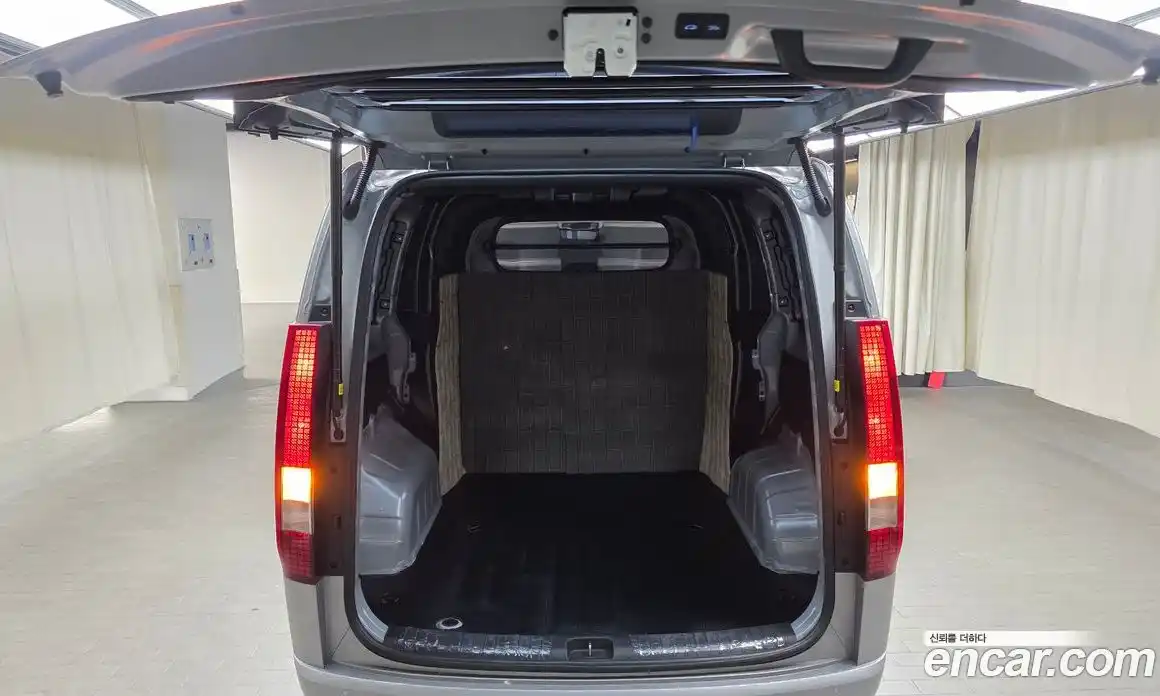 Hyundai Staria 2025 3.5 Автомат в Москве № 129539, фото 20