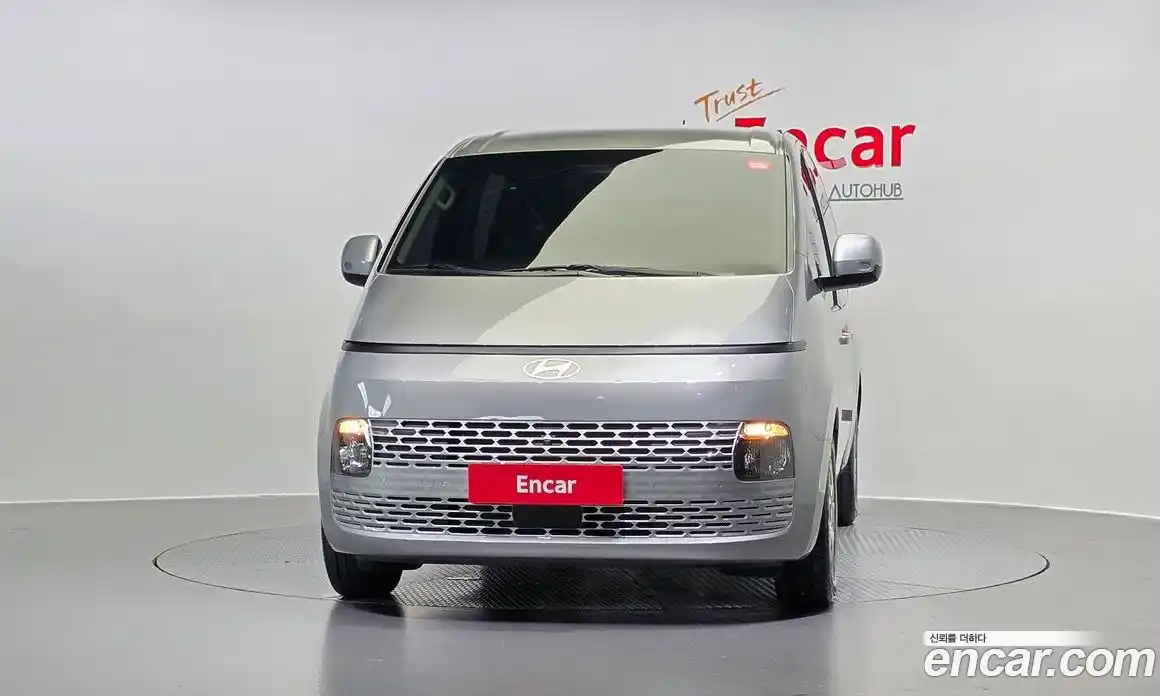 Hyundai Staria 2025 3.5 Автомат в Москве № 129539, фото 3