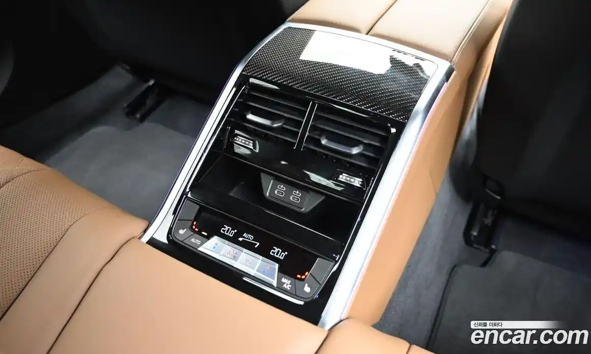 BMW M8 2024 4.4 Автомат в Москве № 153317, фото 16