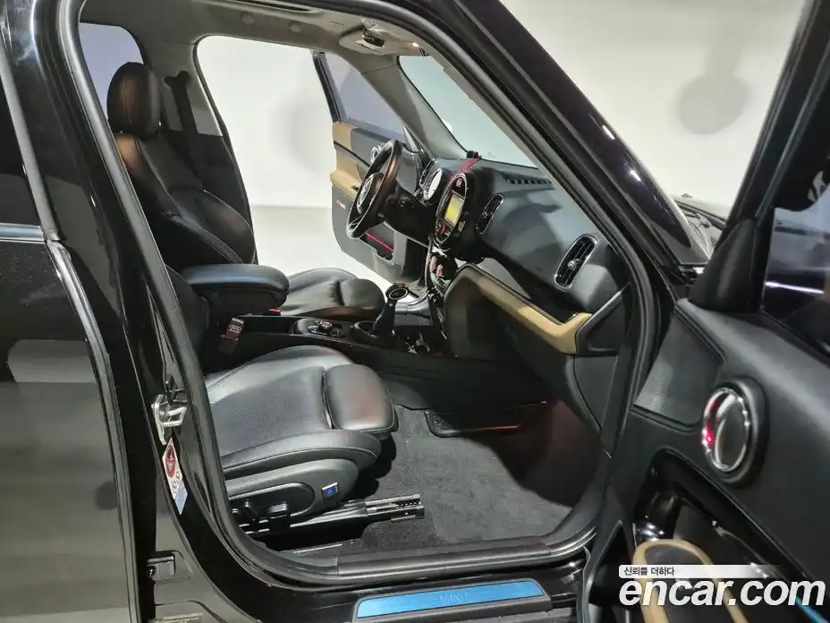 Mini Countryman 2017 2.0 Автомат в Москве № 156320, фото 13