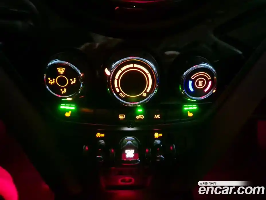 Mini Countryman 2017 2.0 Автомат в Москве № 156320, фото 18