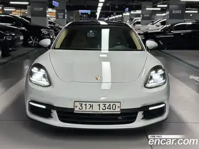 Porsche Panamera, 2018