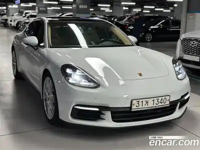 Porsche Panamera 2018 3.0 Автомат в Москве № 165682, миниатюра 2