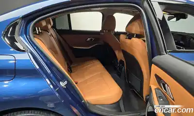 BMW 3-Series 2023 2.0 Автомат в Москве № 191304, миниатюра 12