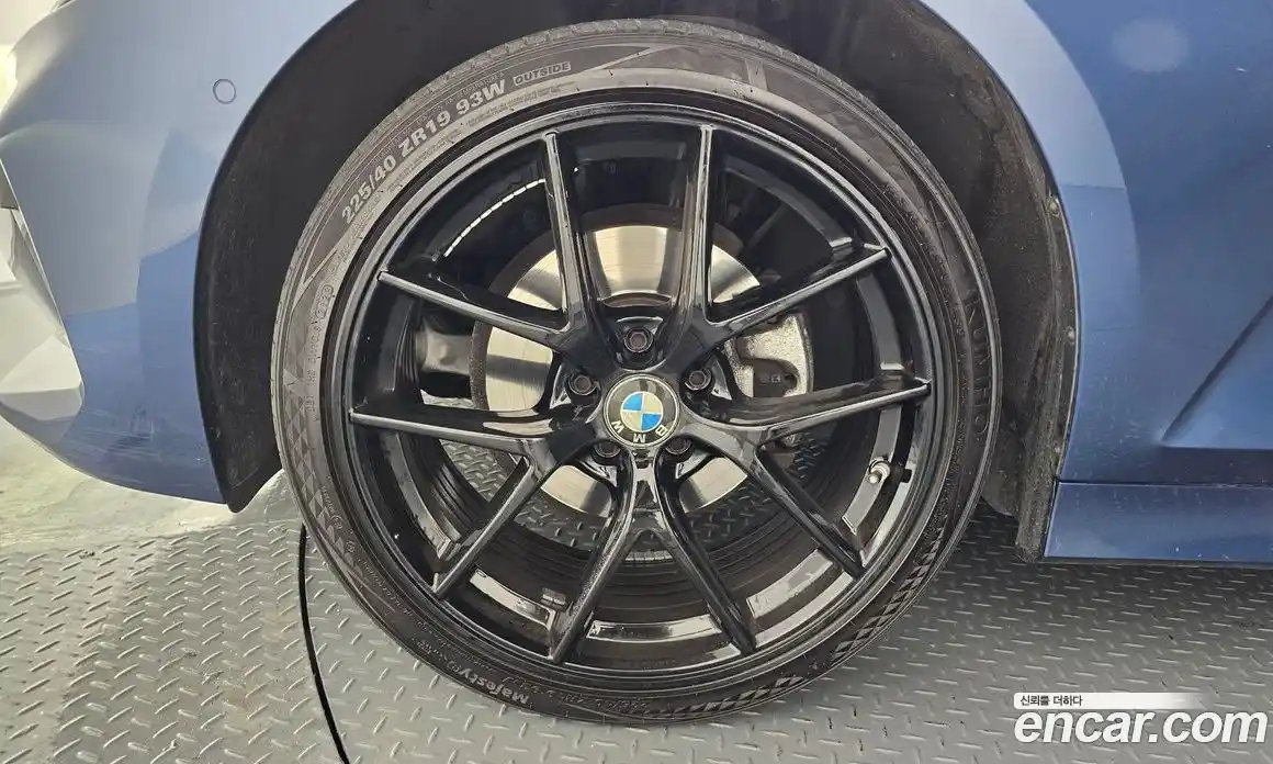 BMW 3-Series 2023 2.0 Автомат в Москве № 191304, фото 5