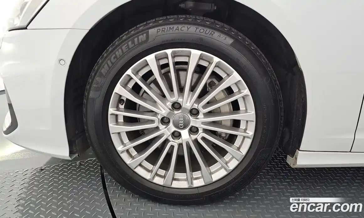 Audi A6 2021 2.0 Автомат в Москве № 196467, фото 5