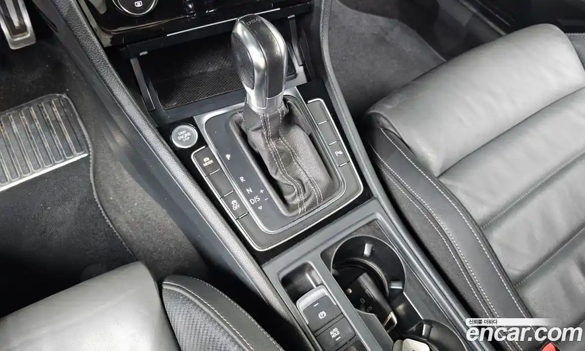 Volkswagen Golf 2016 2.0 Автомат в Москве № 199262, фото 9