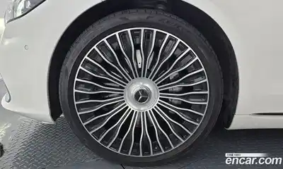 Mercedes-Benz S-Class 2023 6.0 Автомат в Москве № 219922, миниатюра 5